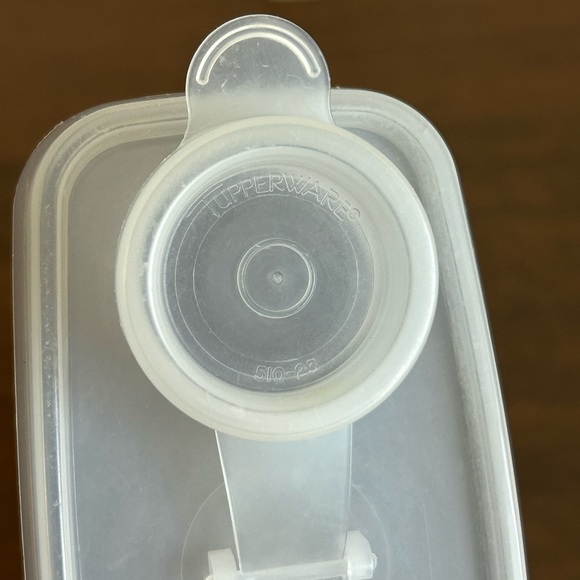 TUPPERWARE JUNIOR STORE N POUR CEREAL CONTAINER KEEPER #499 FLIP TOP SEAL #509 - Picture 13 of 13
